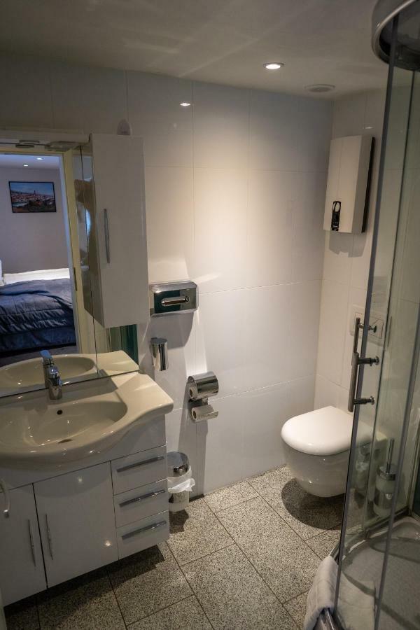 Hotel Zur Post Ochsendorf Königslutter am Elm Esterno foto
